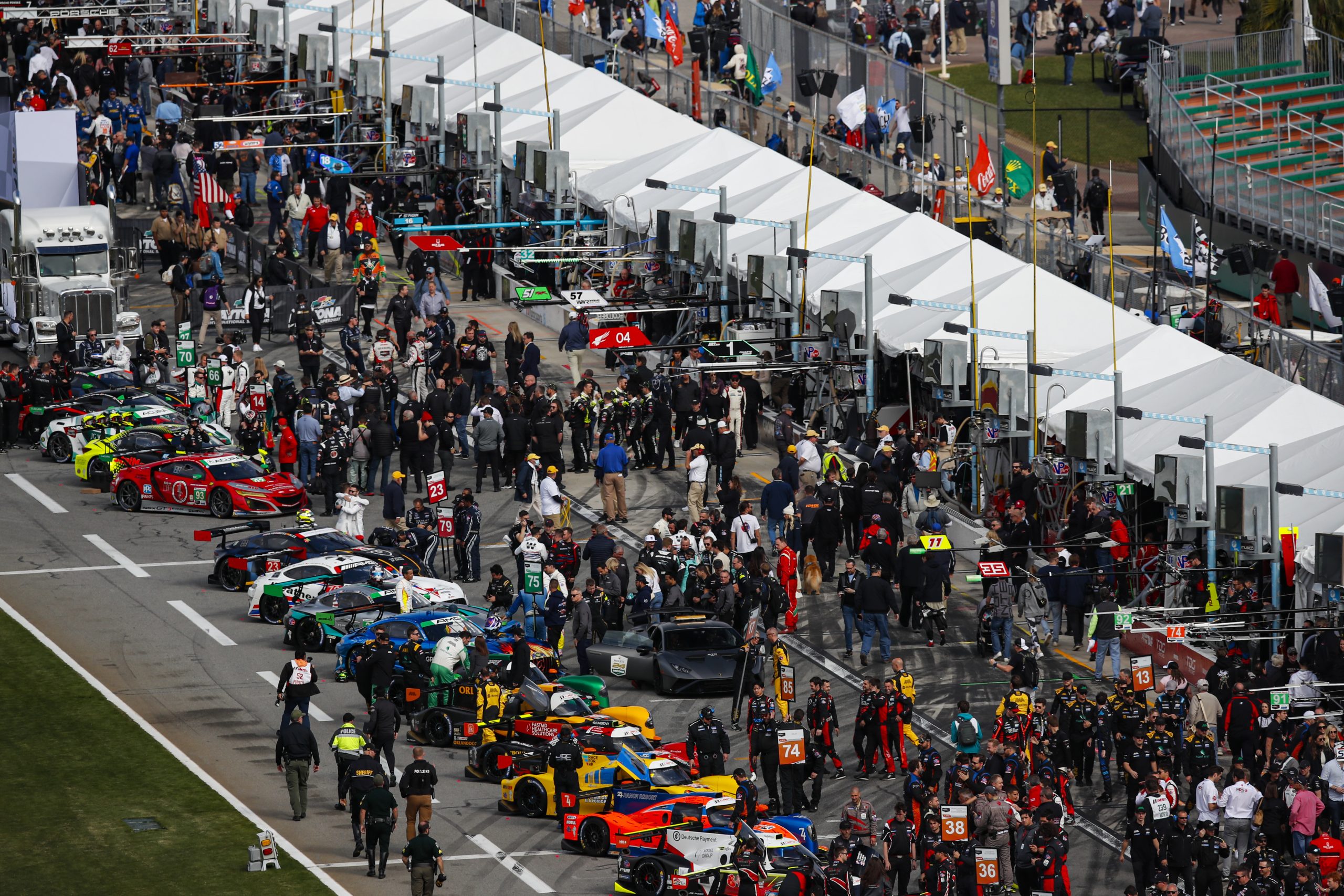 daytona international speedway rolex 24 preliminary lineup