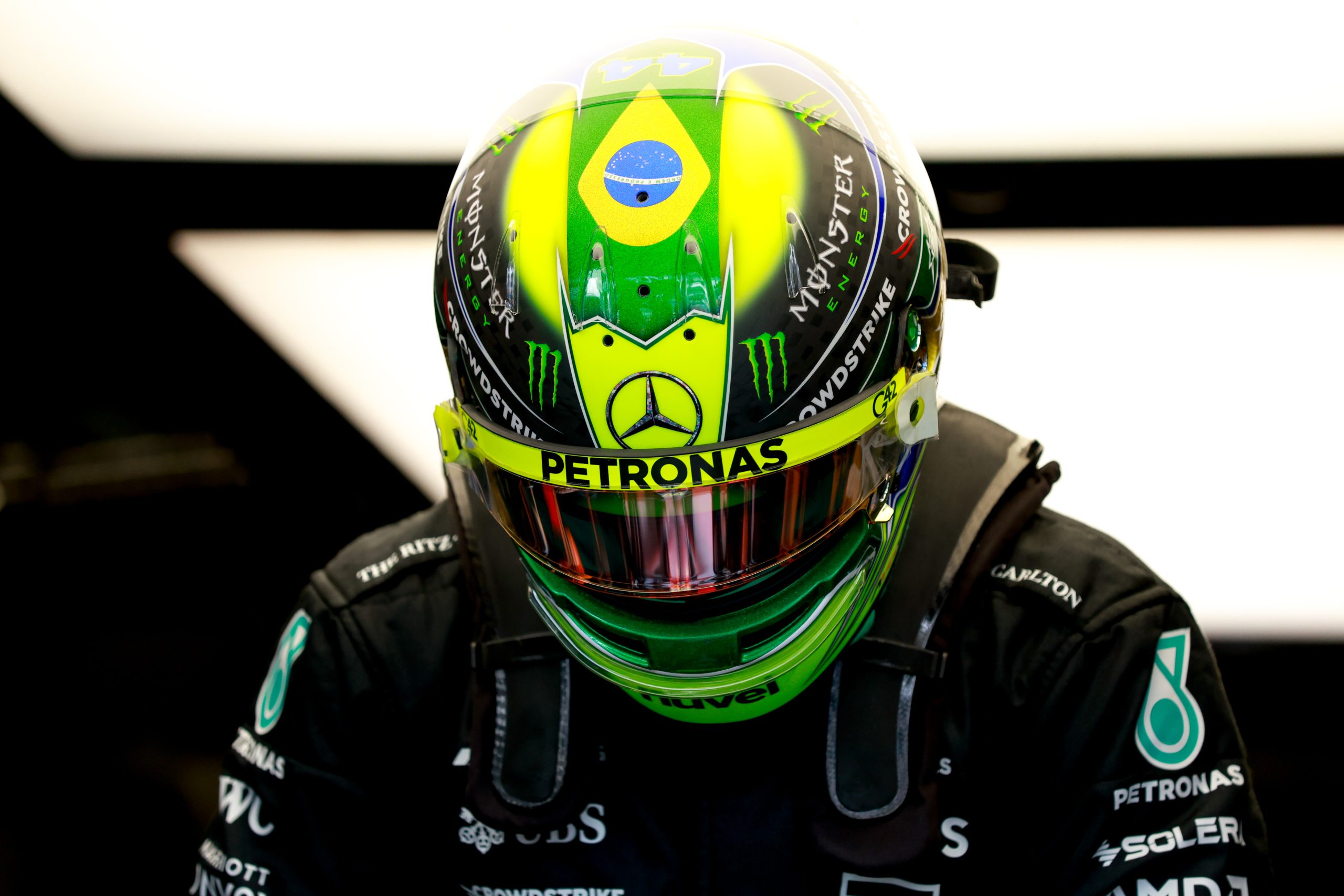 Hamiltons Warning Ferraris F1 Upgrade Is A Trap - tn8b0g3