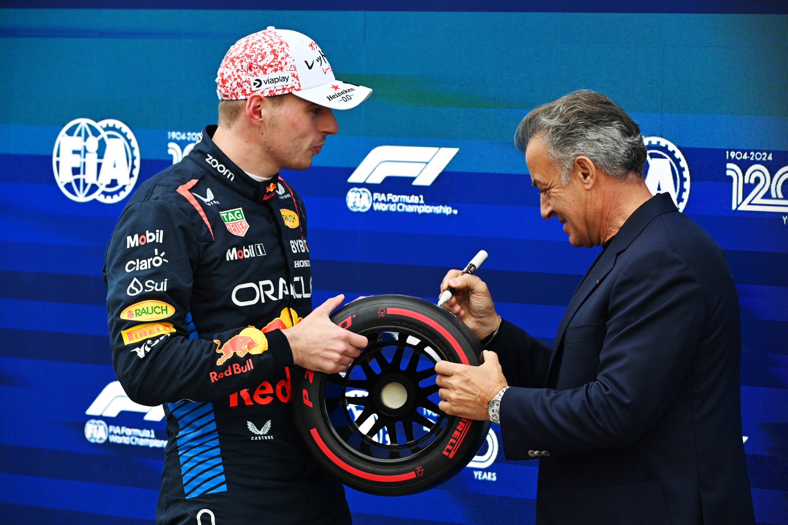 max verstappen secures pole in japan