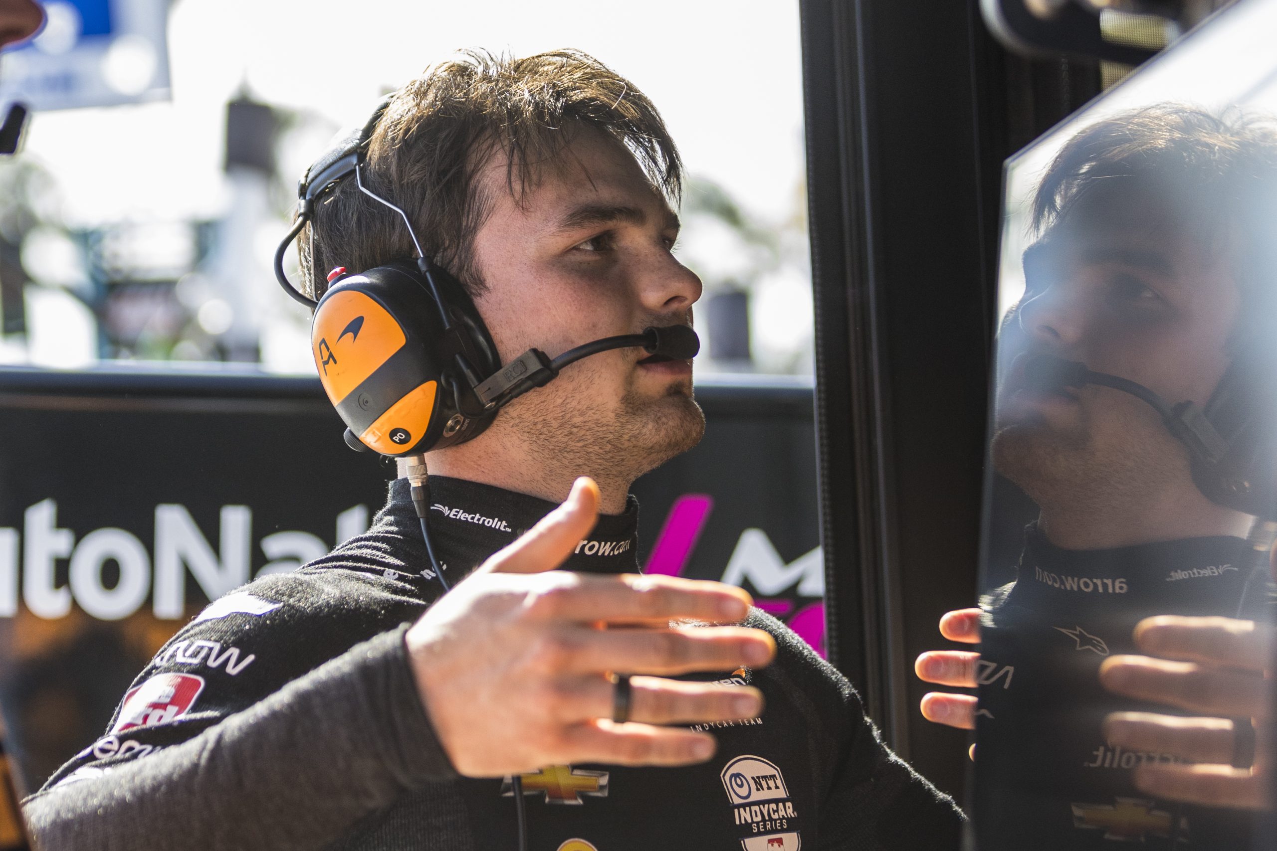 o'ward leads day 1 at long beach