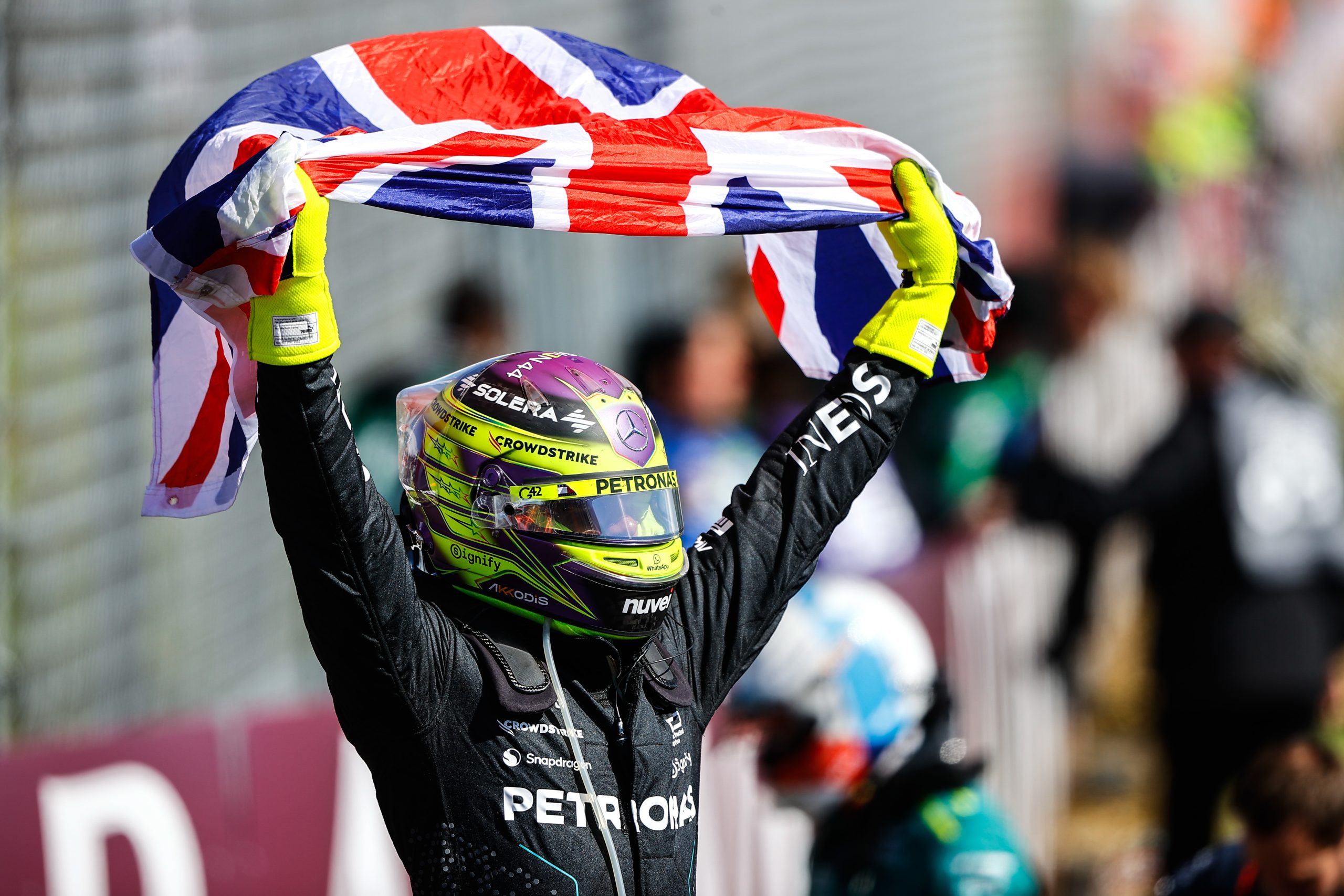 lewis hamilton wins the british grand prix